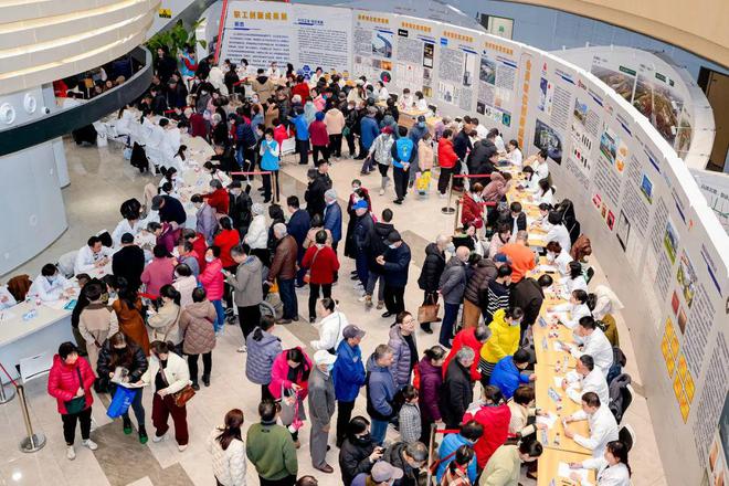 0名专家为松江市民提供免费的医疗服务AG真人来自全市46家医疗机构的11(图3)